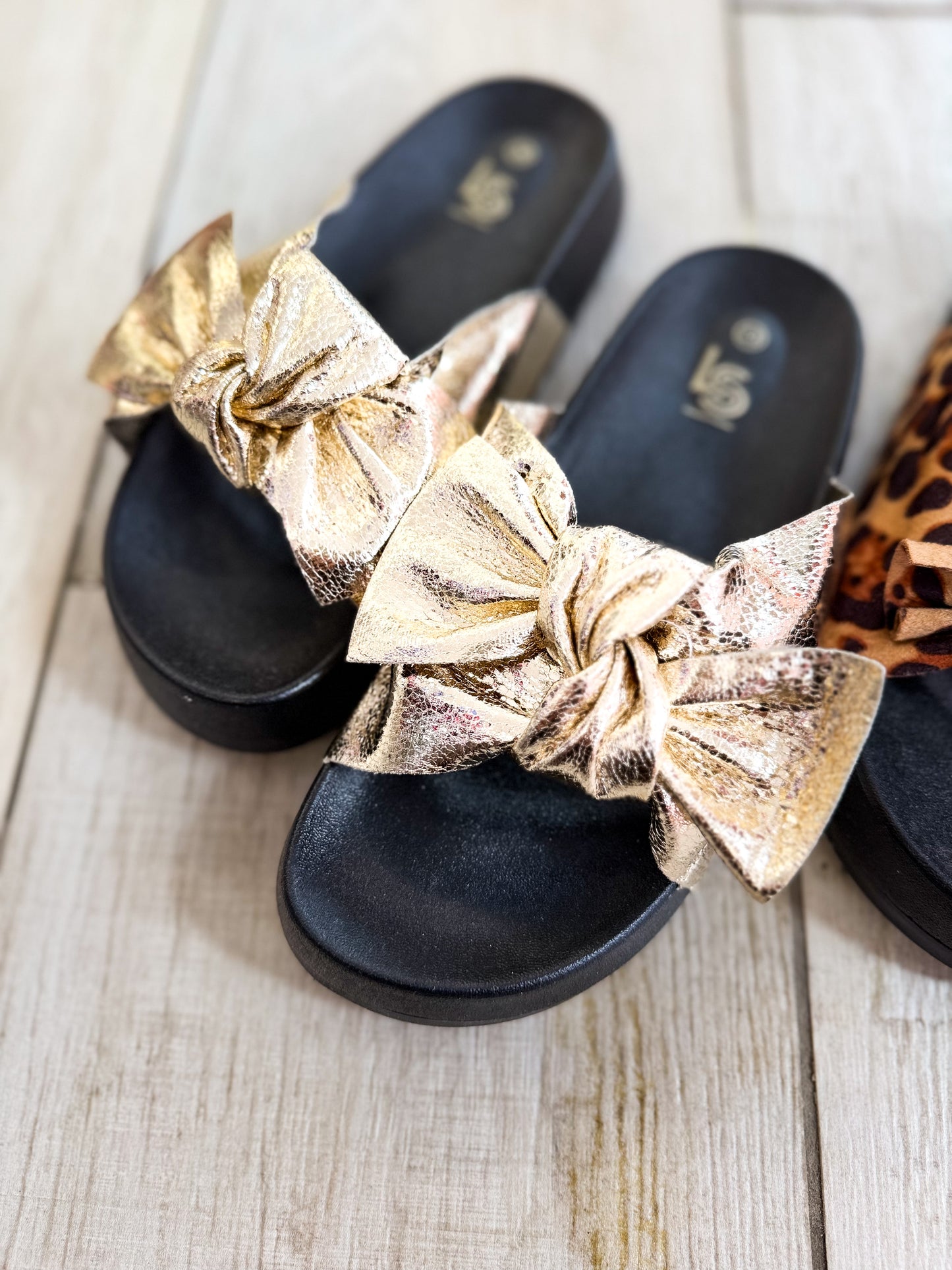 Sommer Schlappen in Gold 70186 (Kopie)