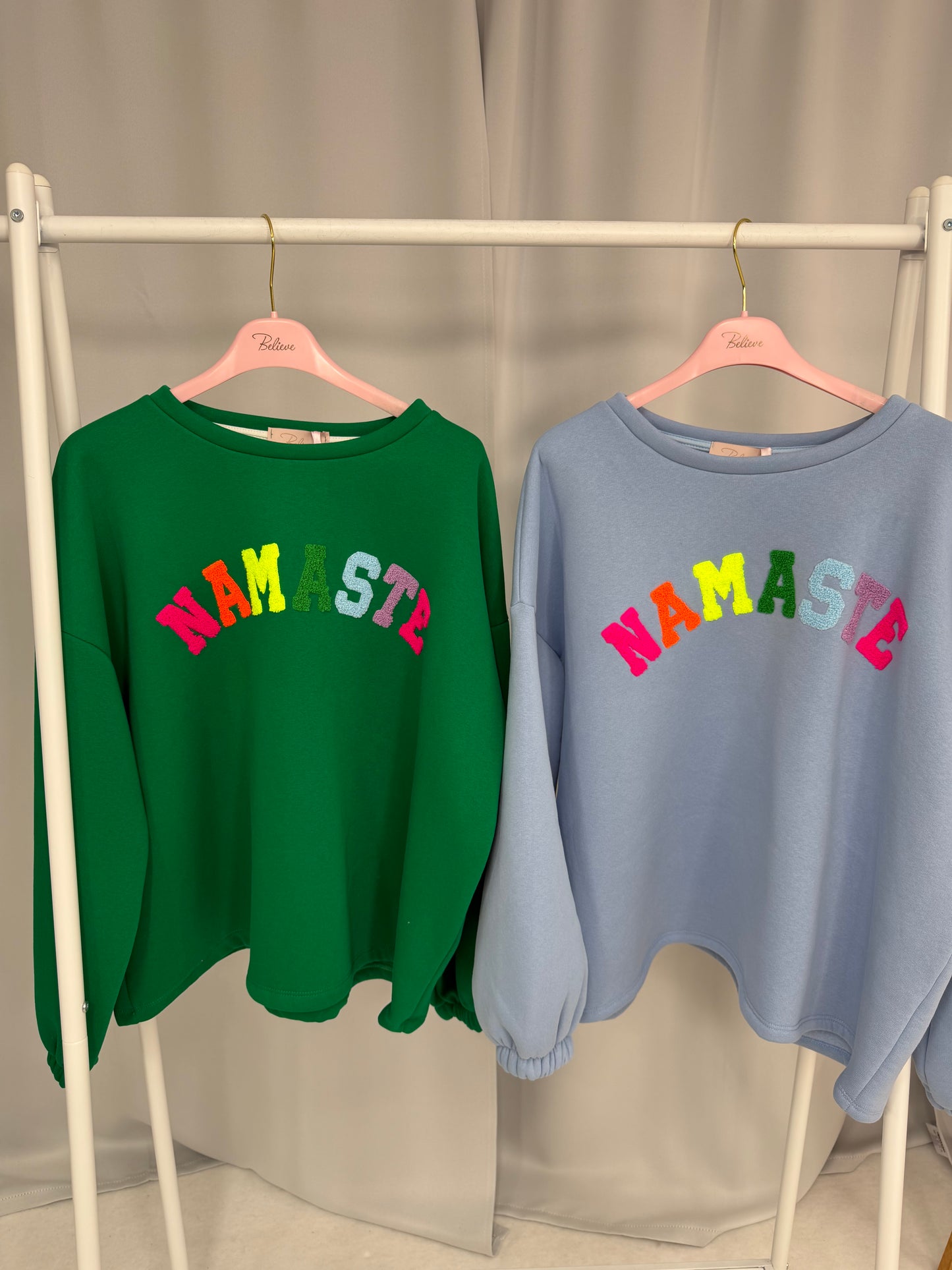Pulli Namaste (70147)
