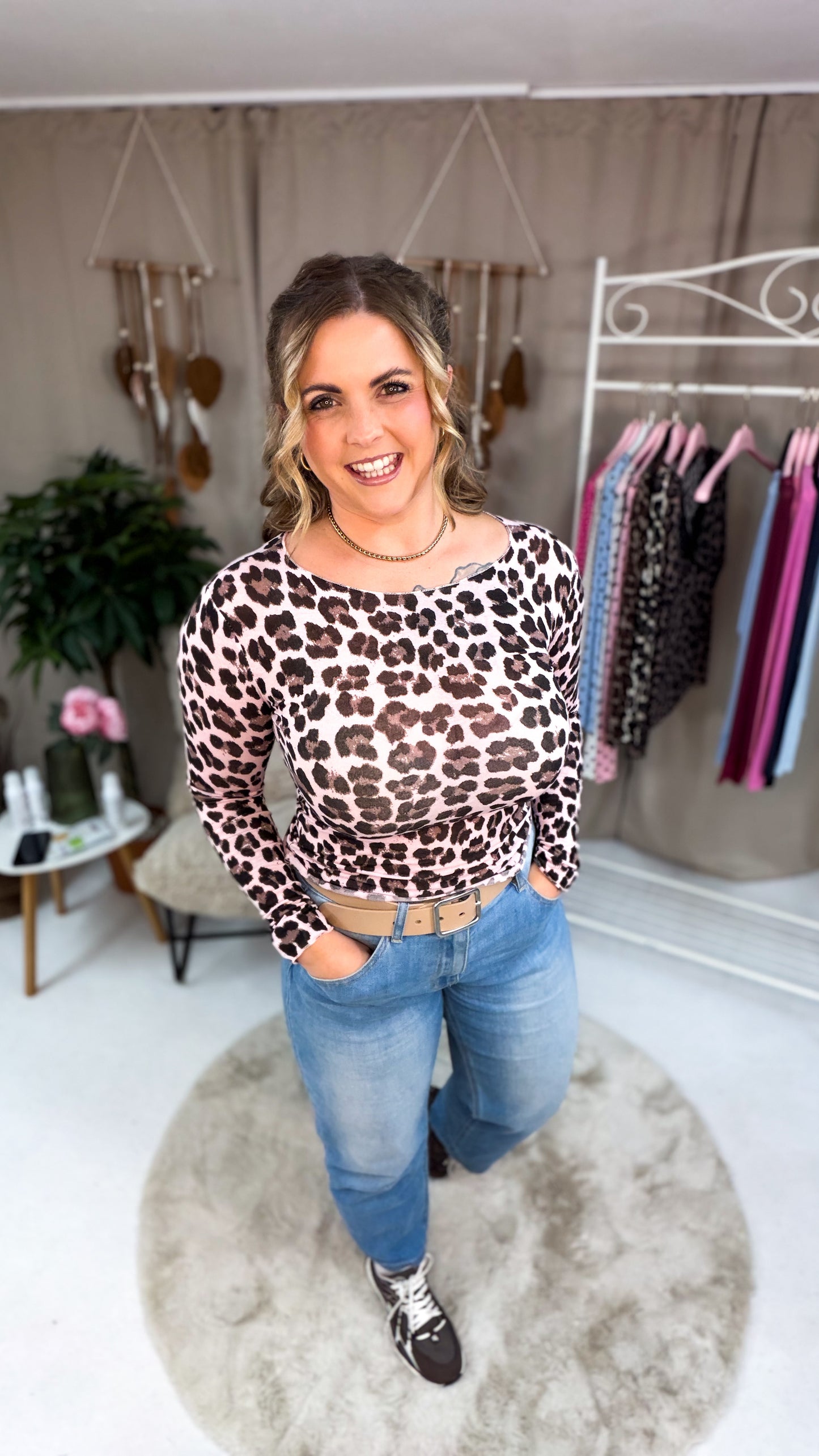 Shirt Cora im Leoprint, rosa untergründig (70039)