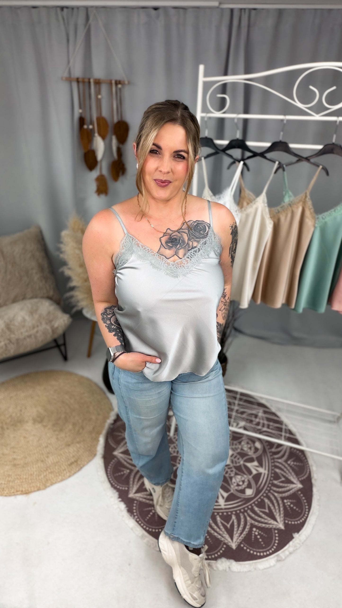 Top Stella mit Spitze (63526).