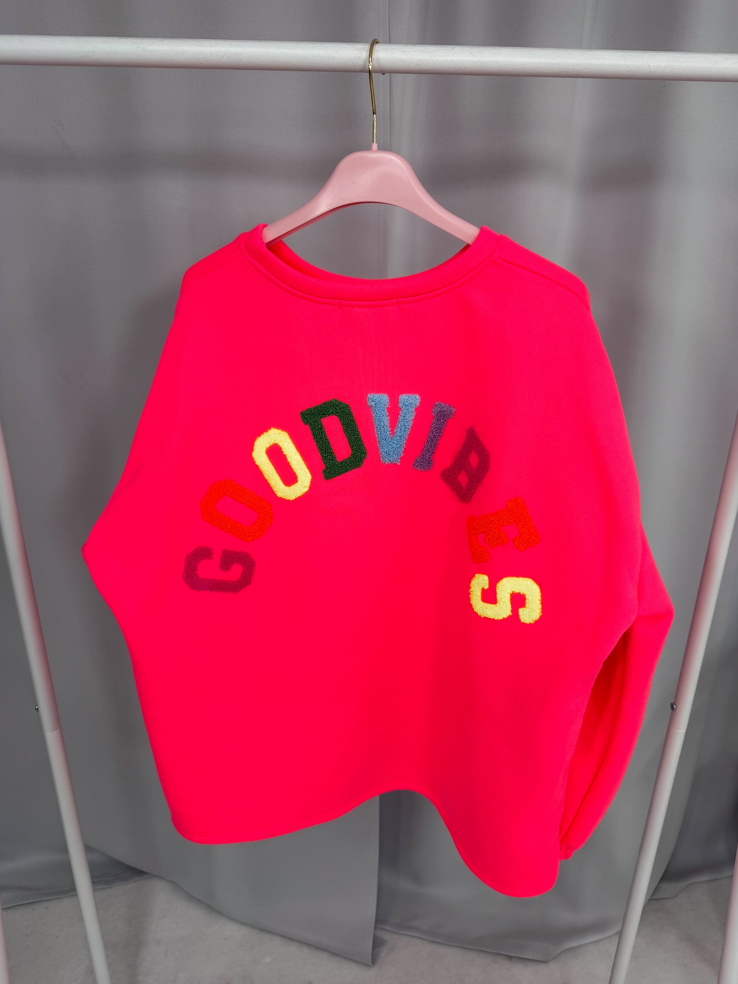 Pulli Good Vibes (auf dem Rücken) (70145)