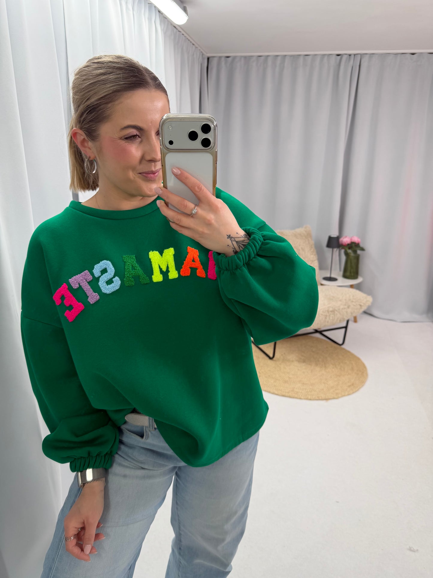 Pulli Namaste (70147)