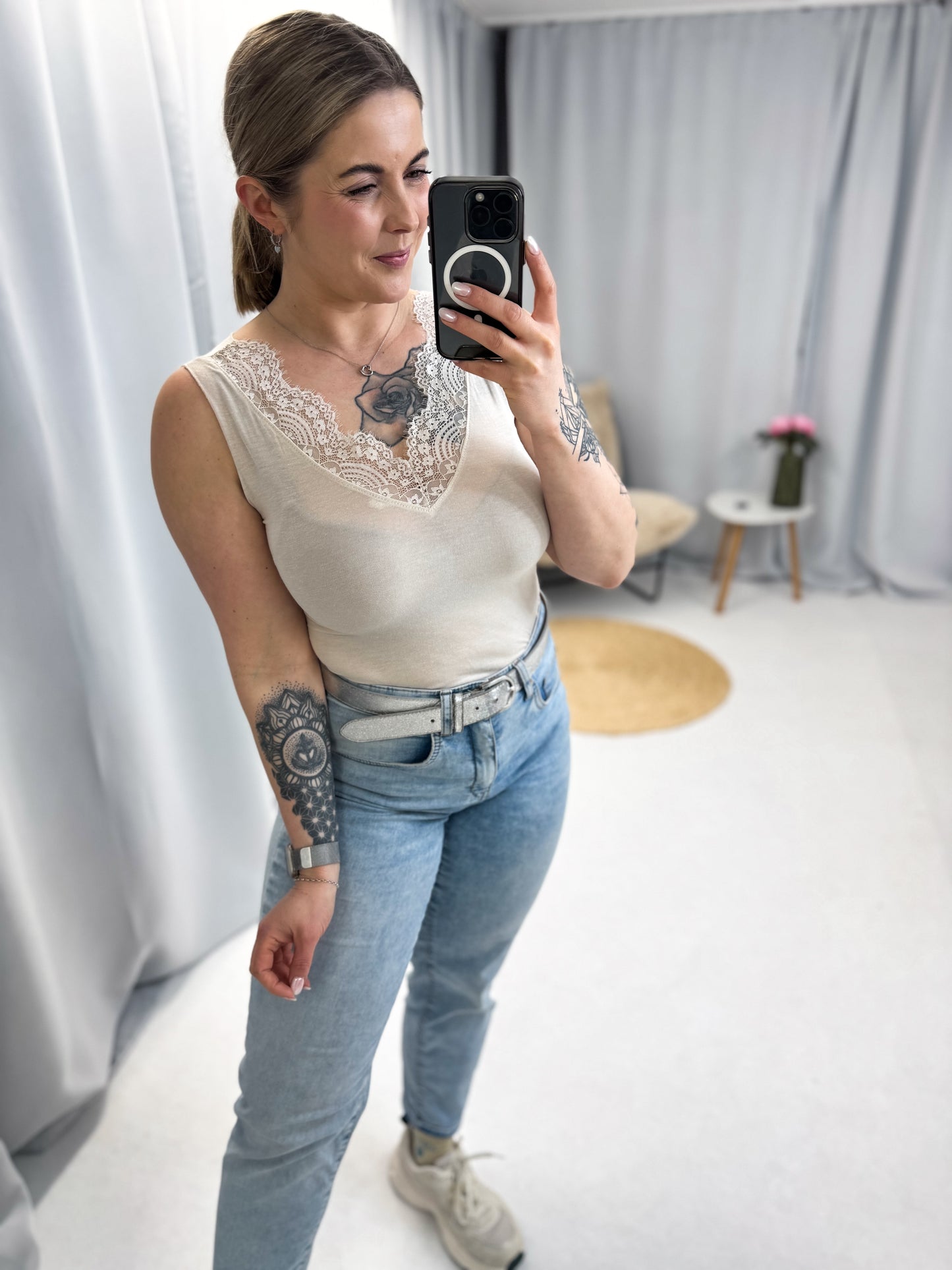 Top Joline, mit spitze und Cashmere Anteil (70124)