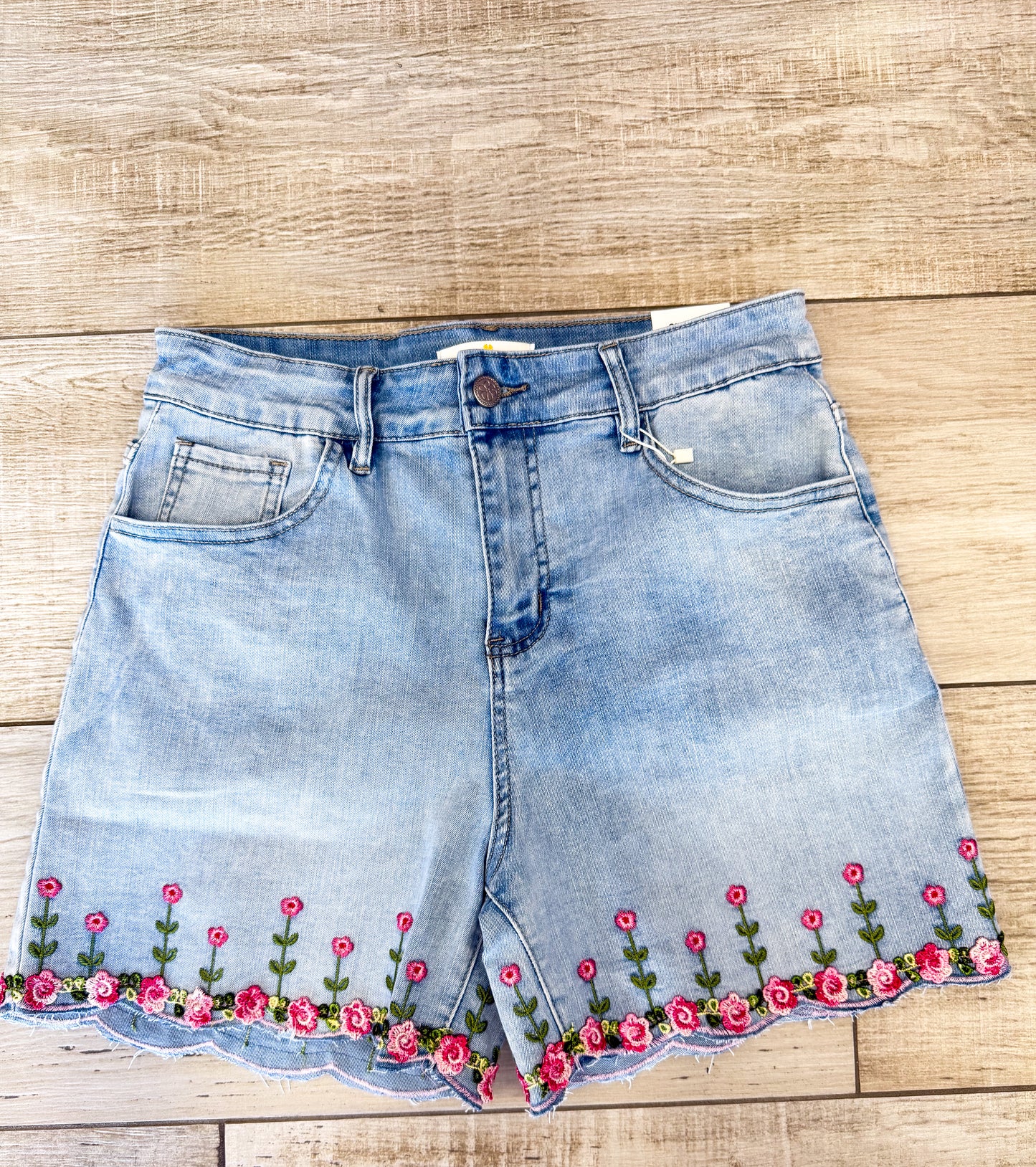 Jeans Shorts mit Blumenstick 70192