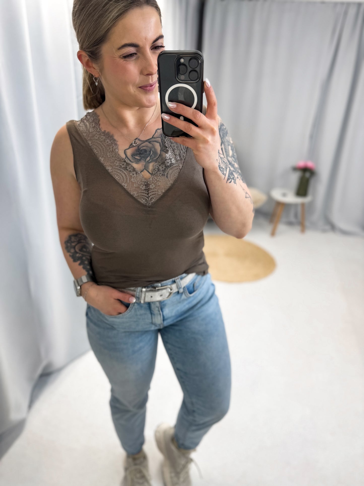 Top Joline, mit spitze und Cashmere Anteil (70124)