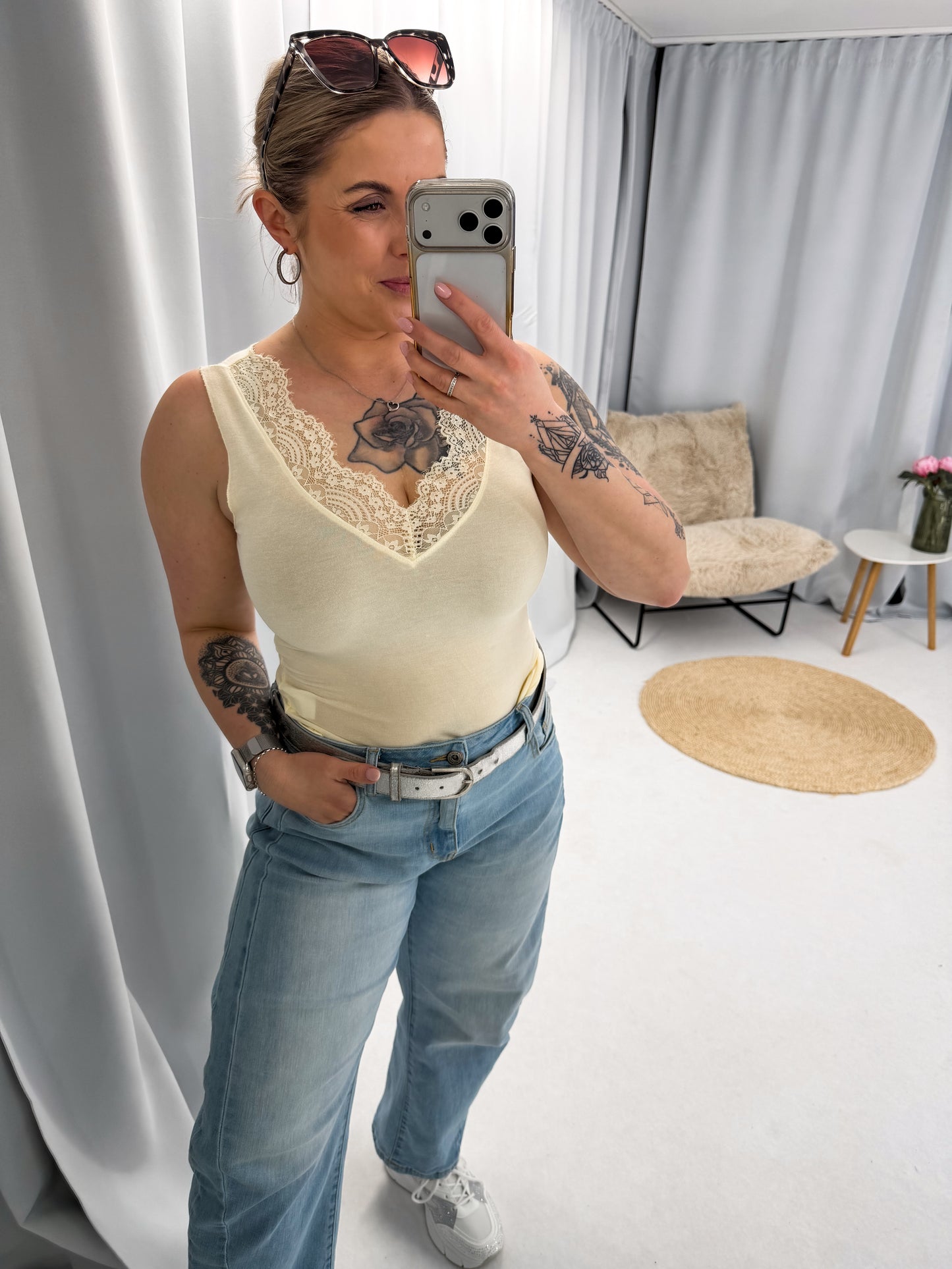 Top Joline, mit spitze und Cashmere Anteil (70124)